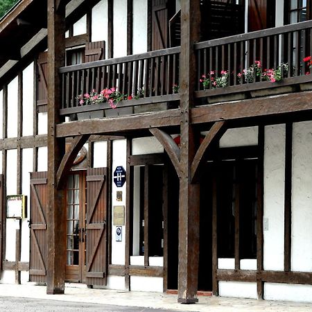 Auberge Des Pins - Teritoria Sabres Kültér fotó