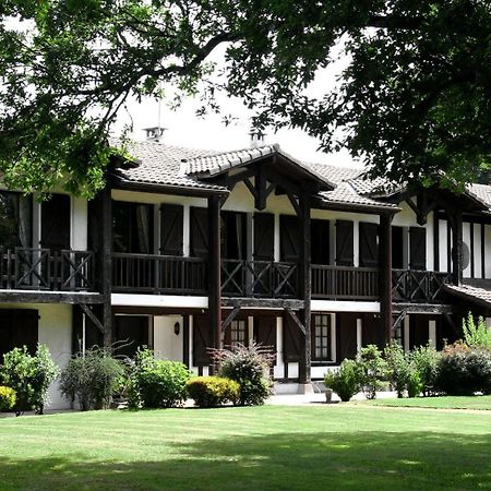 Auberge Des Pins - Teritoria Sabres Kültér fotó